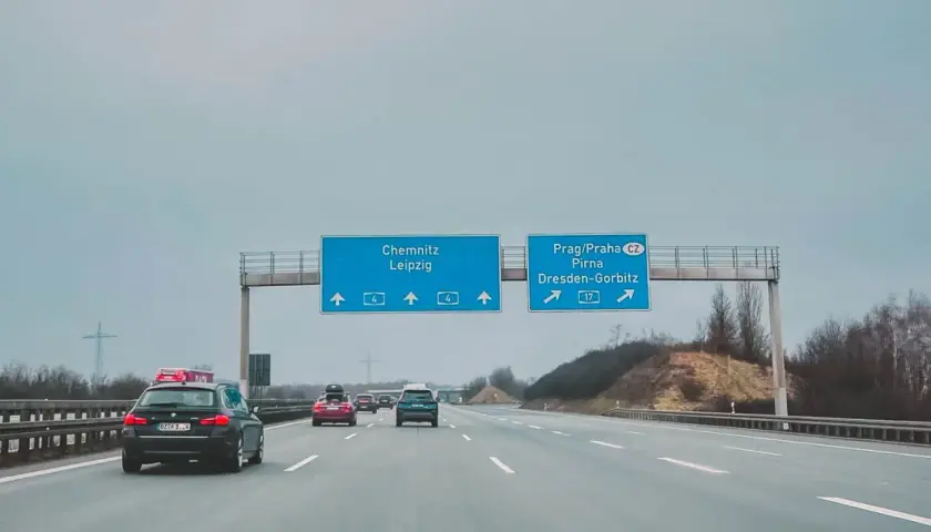 Najlepsza trasa do Hiszpanii autem? Planuj koszty, paliwo i noclegi!