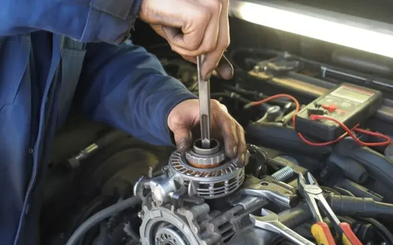Objawy awarii sprzęgła: Szybka diagnoza i test. Kiedy do mechanika?