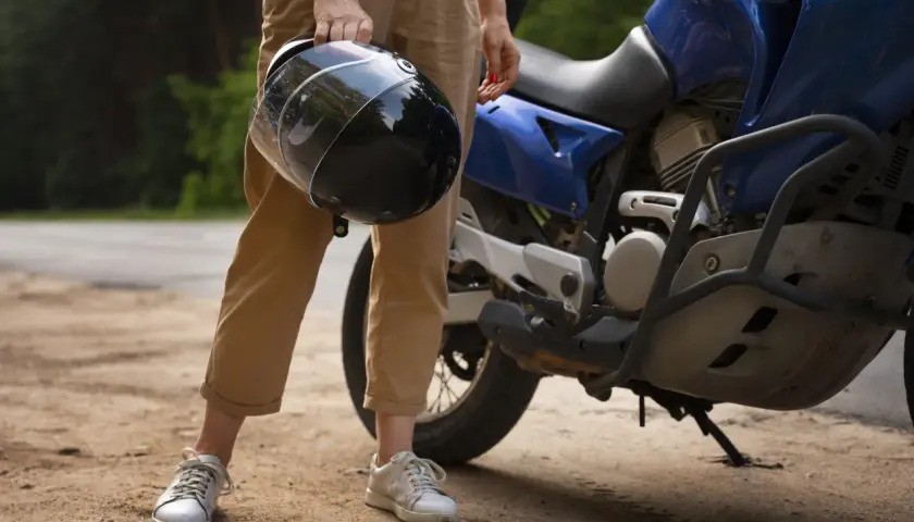 Czy możesz holować motocykl? Prawo, mandat i bezpieczny transport