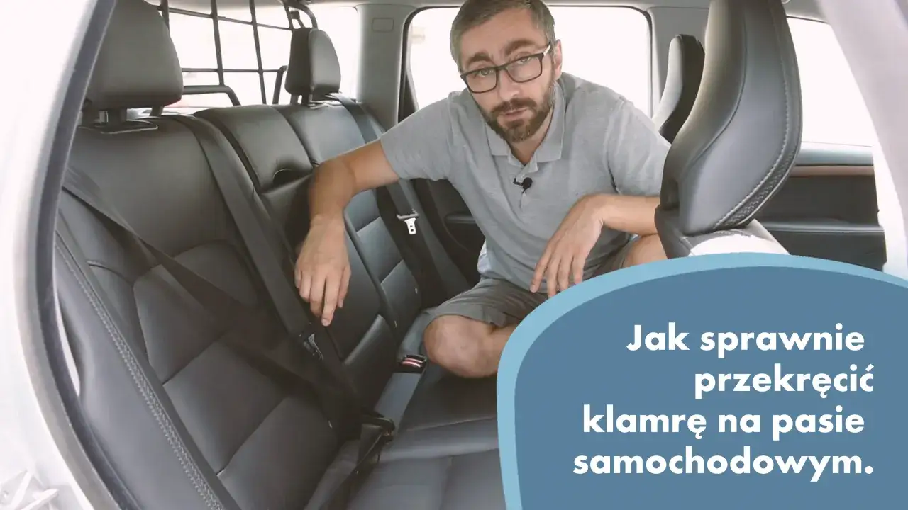 skręcony pas bezpieczeństwa w samochodzie
